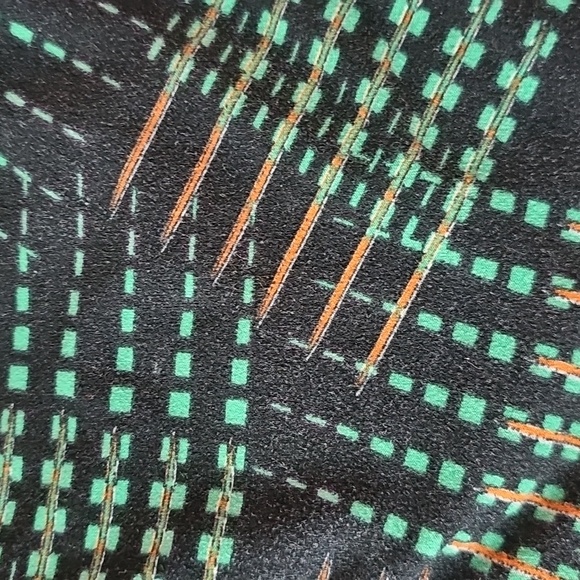 BUNDLE OF LU LA ROE LEGGINGS - Picture 8 of 9